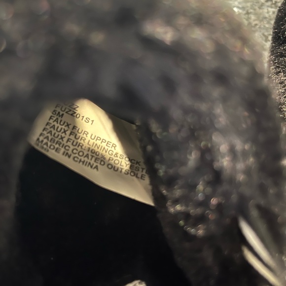 Steve Madden faux fur slippers - used a handful of times - Picture 4 of 7